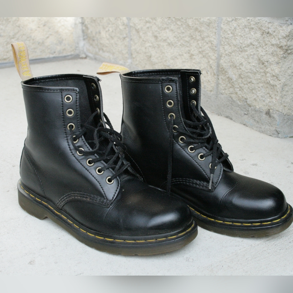 Dr.Martens Black boots made with Vegan Leather